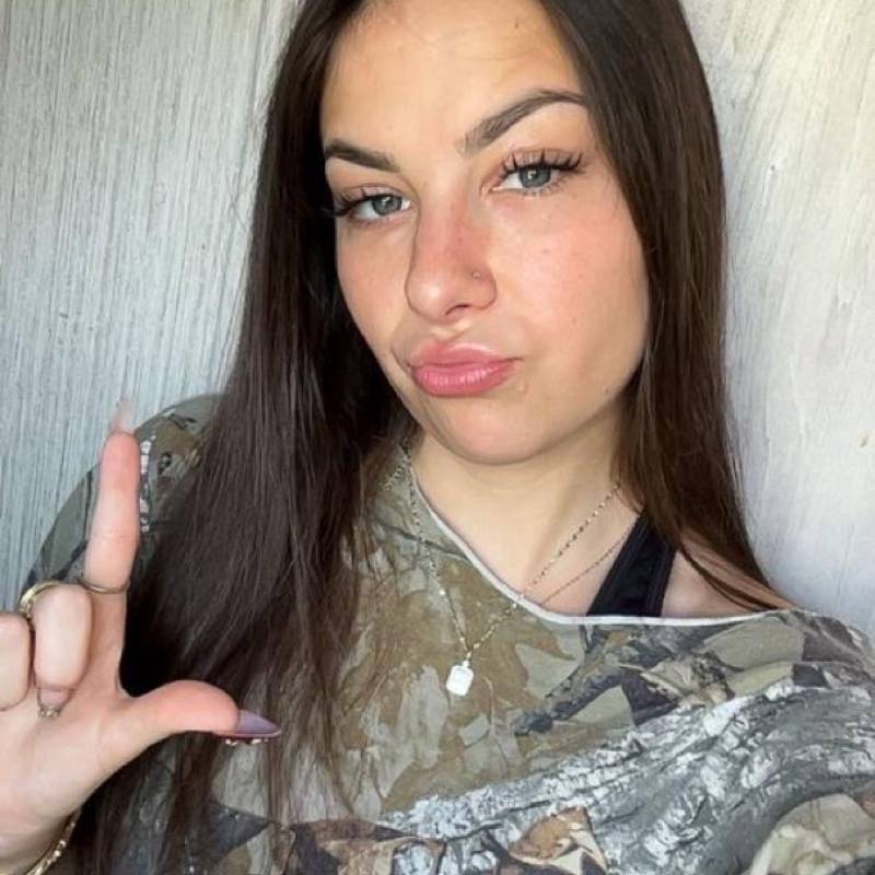 Briana, 27, Lhasa