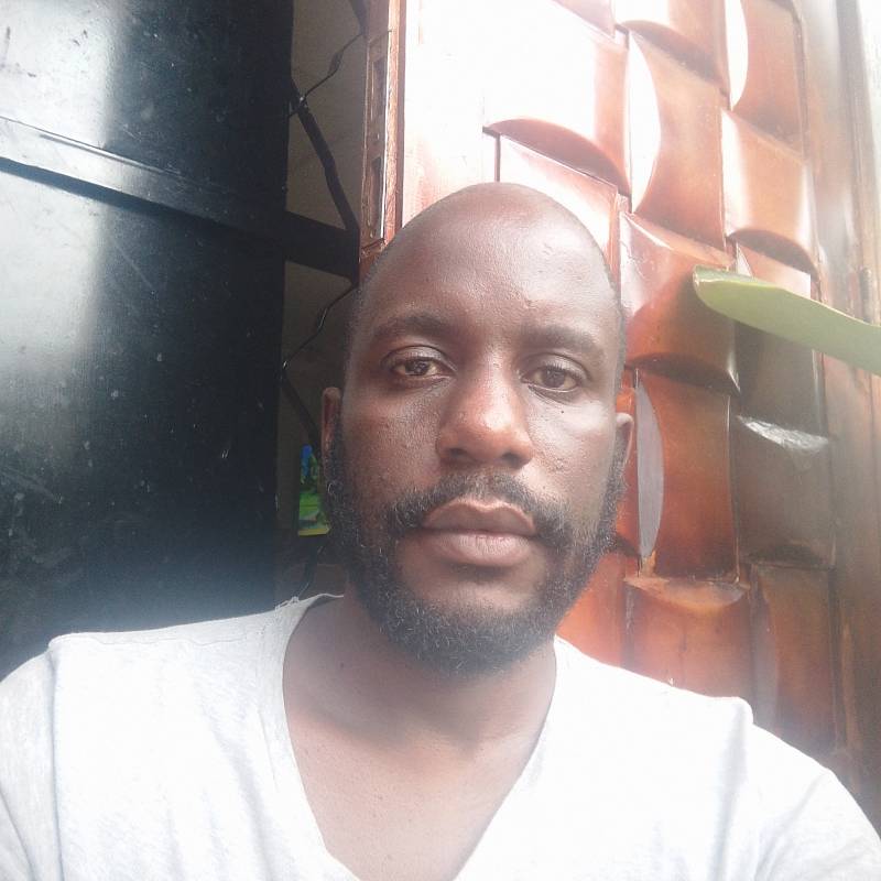 Gunz, 41, Les Pennesmirabeau