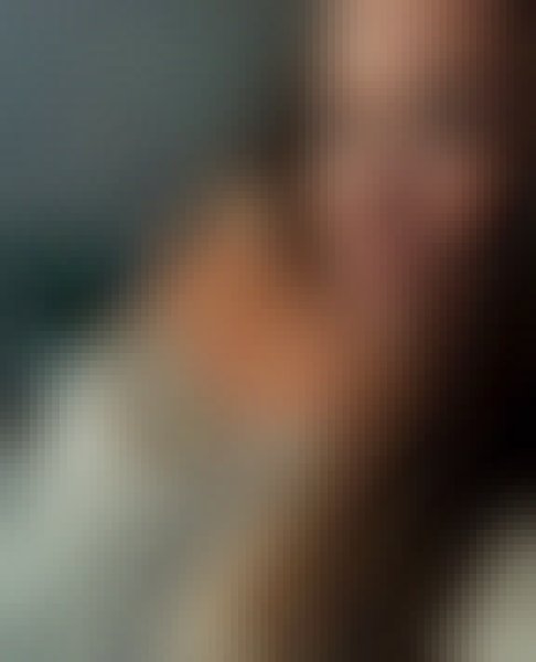Julia Katelyn, 30, Hanford