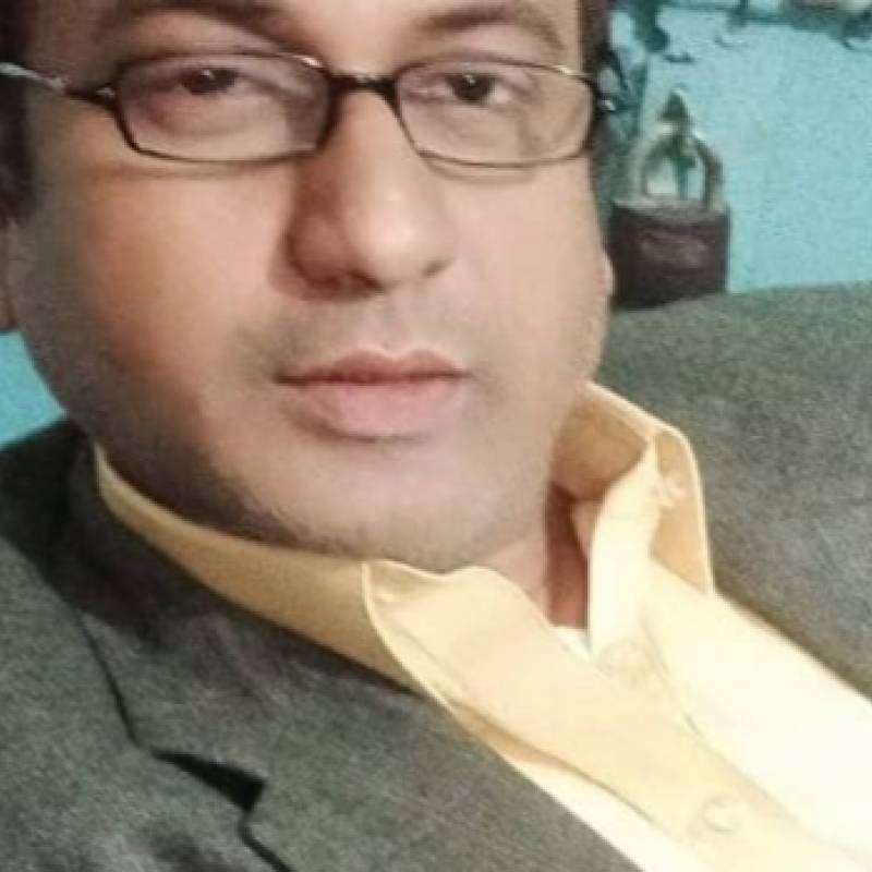 Dr. Mushtaq Ahmad Mian, 51, Kahye Ashr