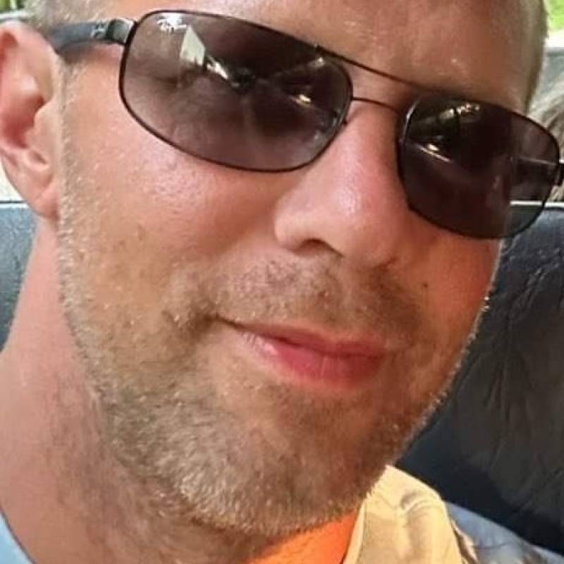 James, 47, Khandauli