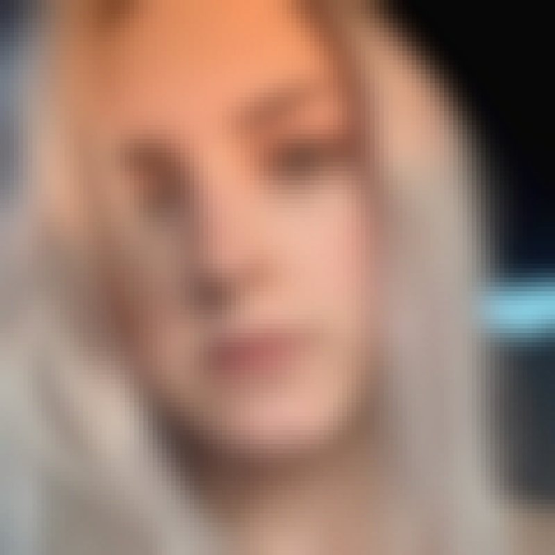 Charlotte, 31, Ang Thong