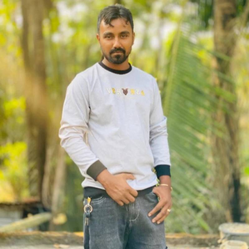 Mahfuj Ahmed, 26, Nuvem