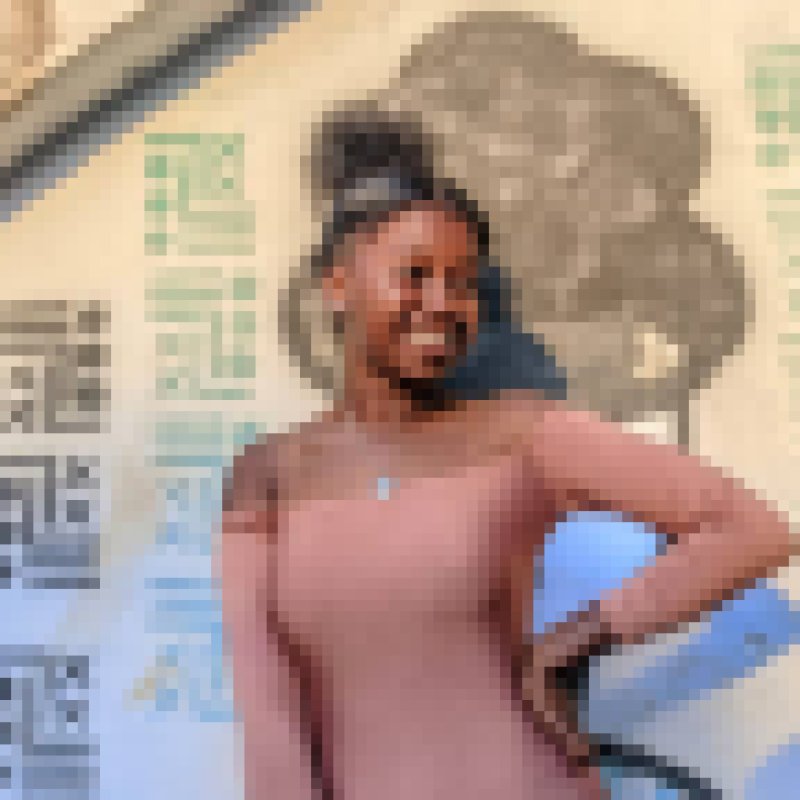 Marie Régina, 20, Grado