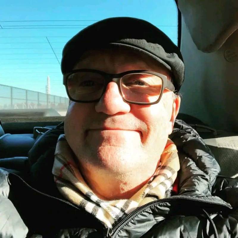 Willie, 50, So Tom