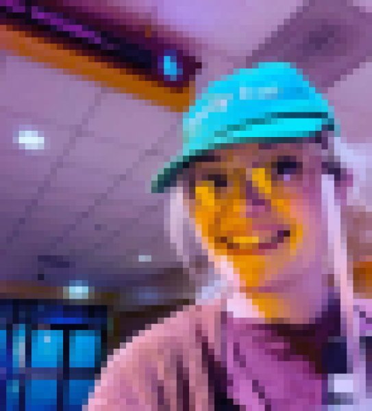 Eva, 39, Singhwara