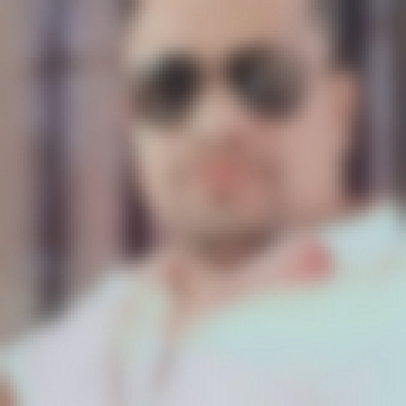 Hashem, 32, Verwood