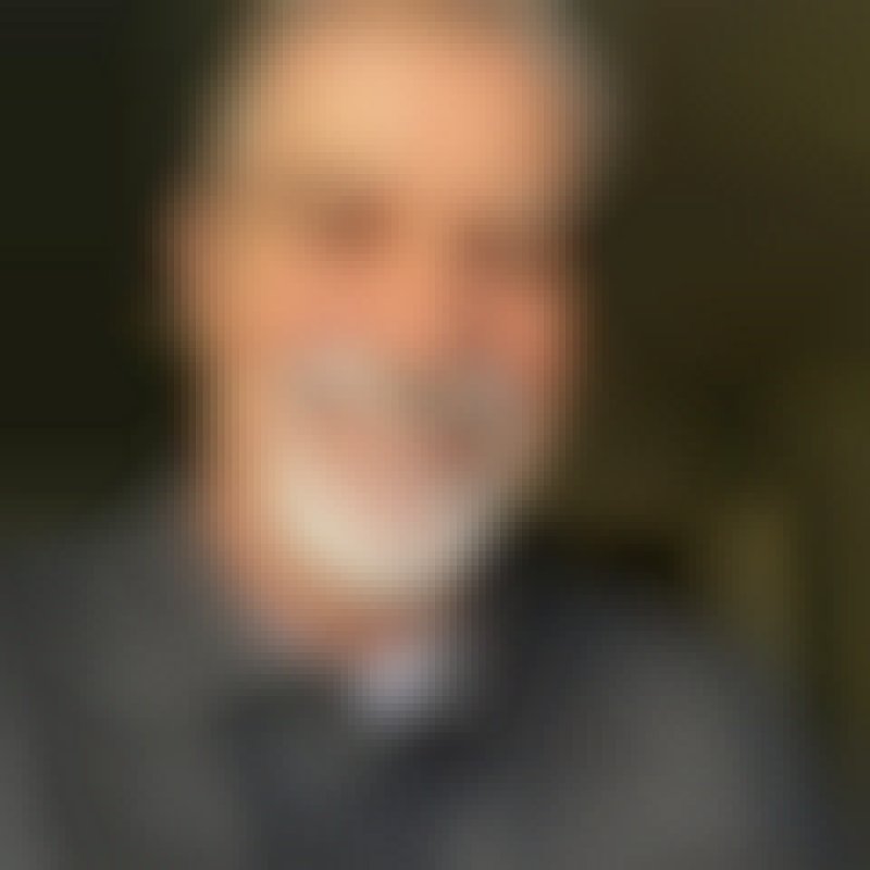 Hayes, 67, Lampung