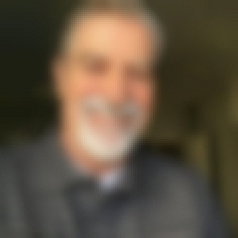 Hayes, 67, Trs Coroas