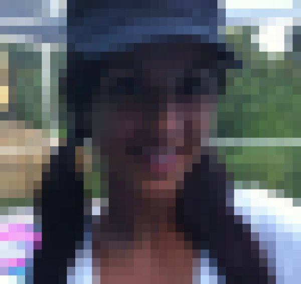 Elsie Leo, 35, Jayapura