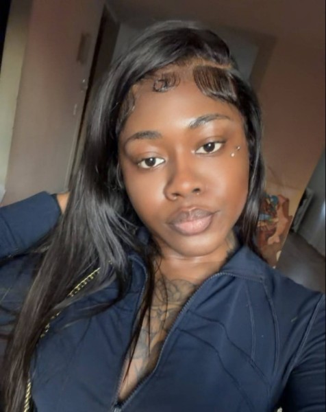 Beatrice Clay, 24, Romania