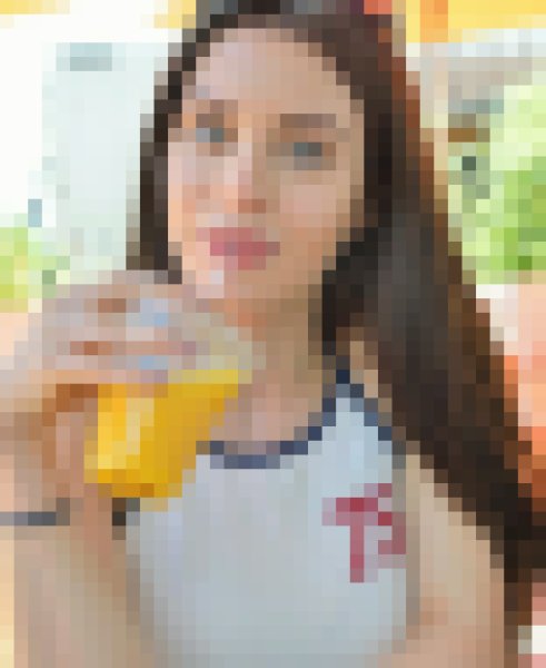 BELLA, 25, March