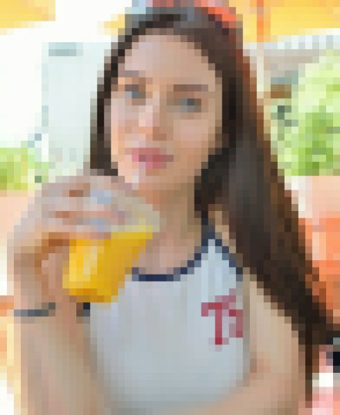 BELLA, 25, Ingenbohl