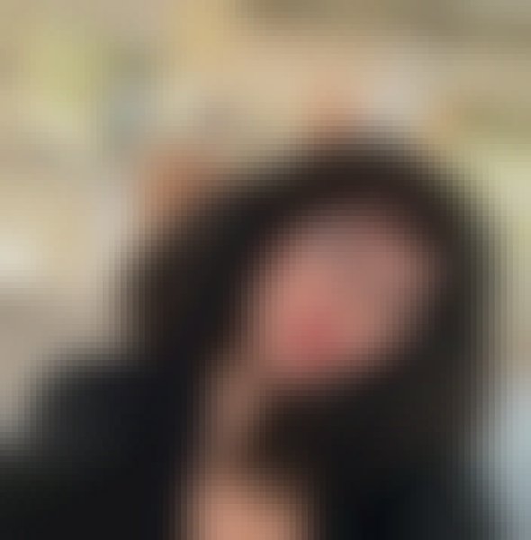 Angela Waste, 41, Ar Rudayyif