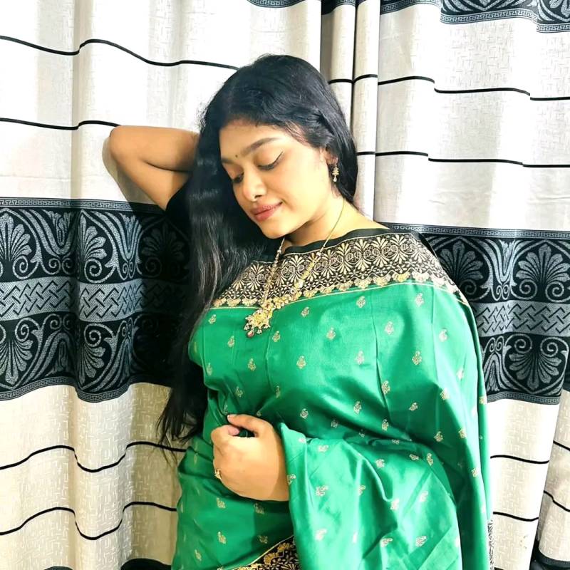 Sushmita, 20, Much