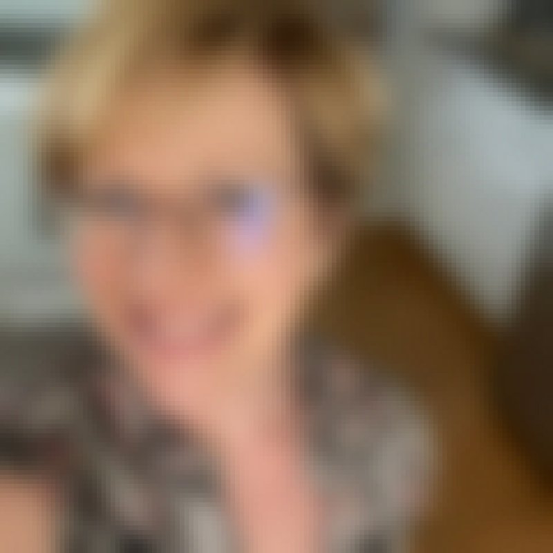lucille, 48, Pakistan