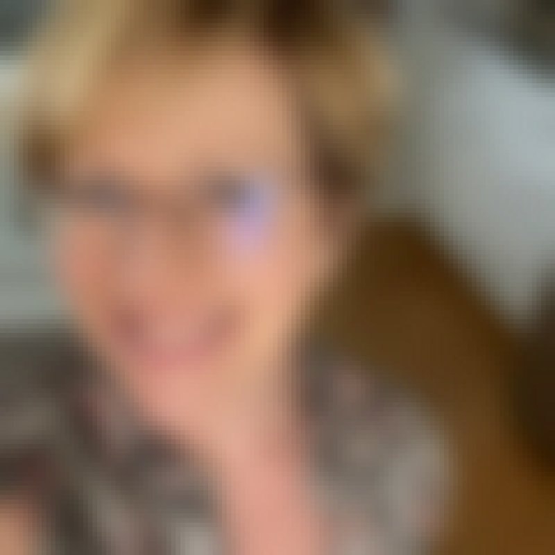 lucille, 48, Dakit