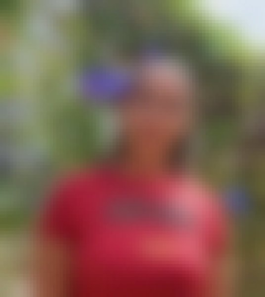 Bianca, 33, Kenya