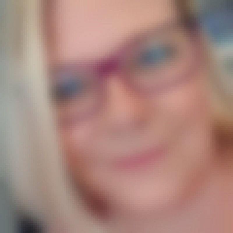 Alexandra Katec, 48, Togo