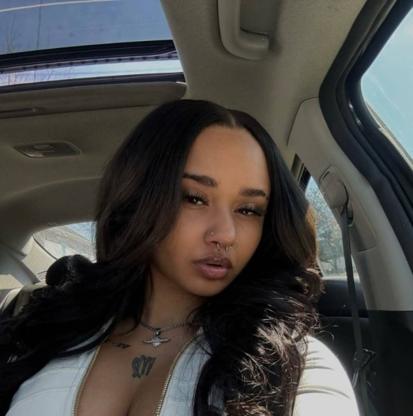 Camila, 24, Bangladash