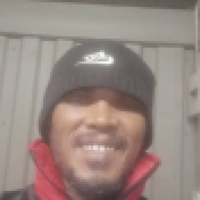 Matewis, 42, Los Blancos