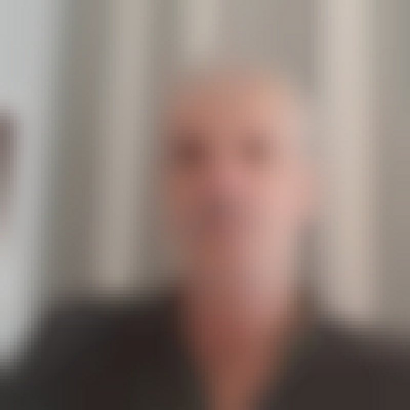 Micky, 61, Kunming