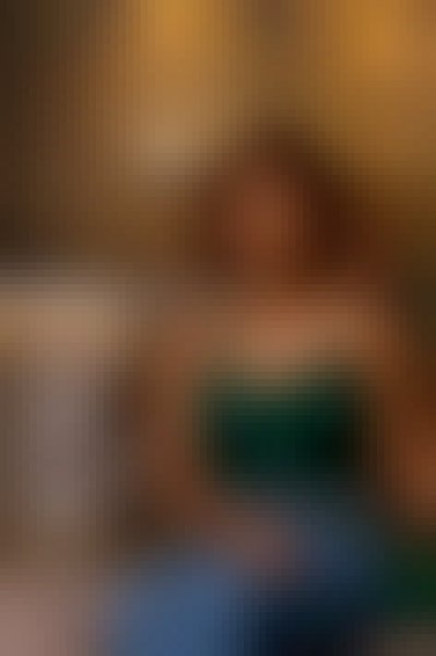 Bella, 20, Surla
