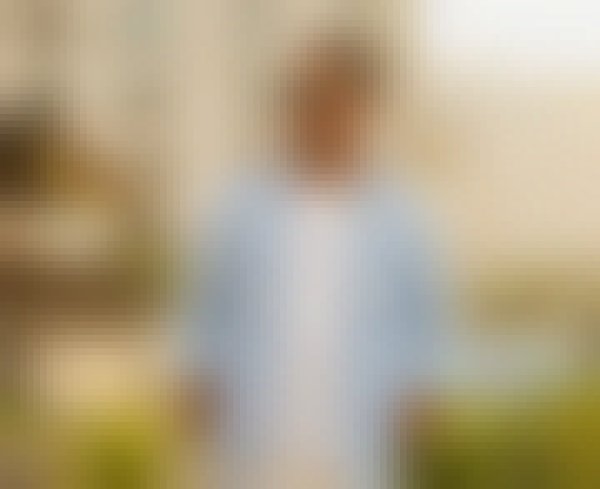 Gous, 39, Japan