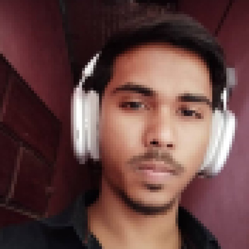 Raihan, 22, Fomboni