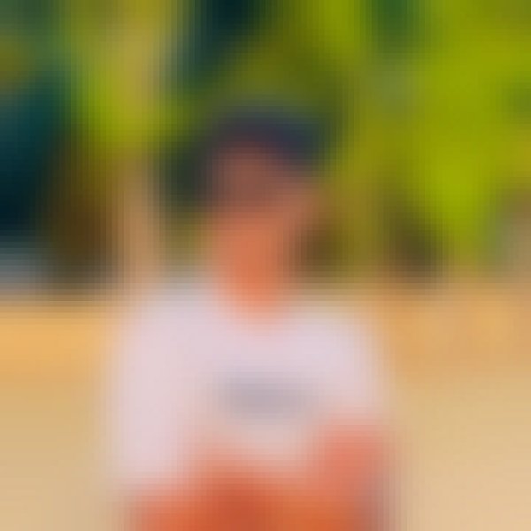 Red, 29, Cadaado
