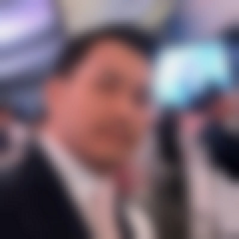 Theodore Aryan Liam, 43, Ang Thong