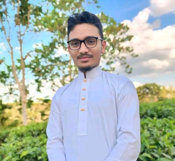 Esrafil Ahmed Ismail, 19, Makurazaki