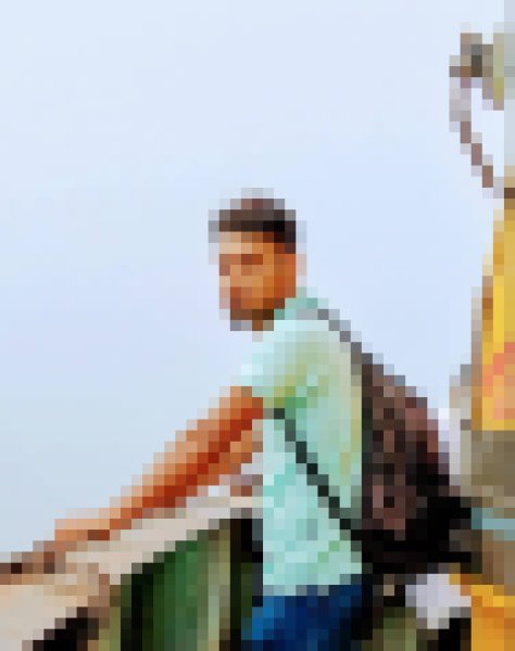 Robin Hossain, 26, Dengtangcun