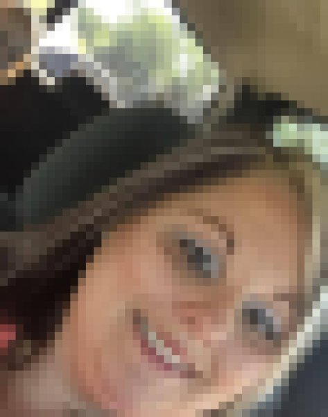 Lessy, 33, Newmarket