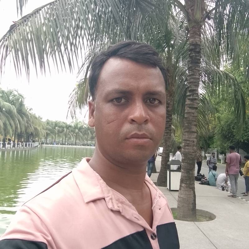 Manikhasan, 29, Seltso