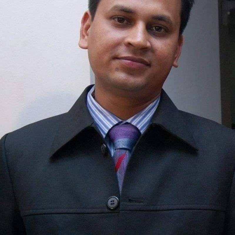 Suvro, 34, Uk
