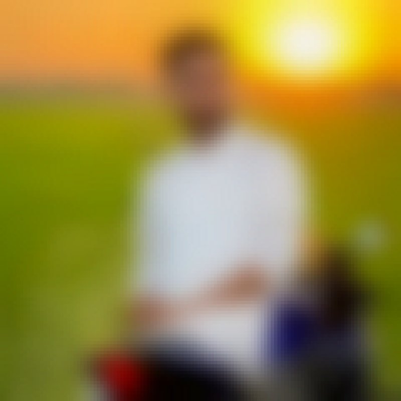 Adnan Naiem, 26, Corat