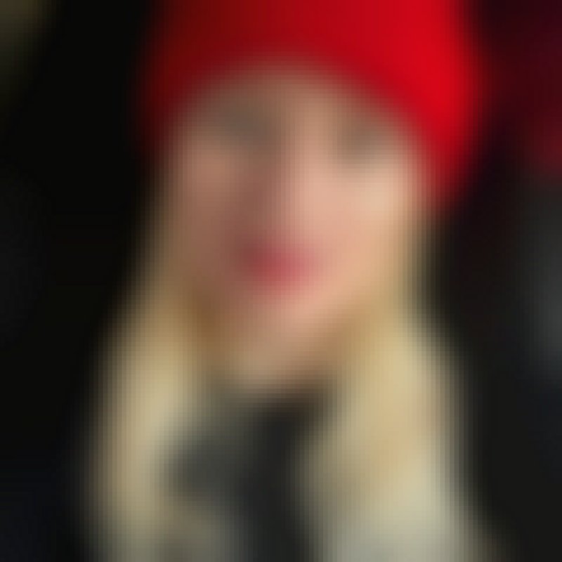 Lisa Kelly, 45, Nakhon Sawan