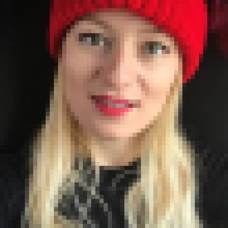 Lisa Kelly, 45, Rongjiawan