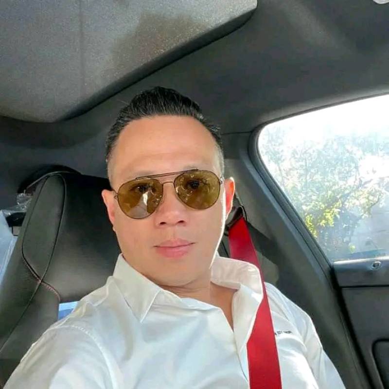 Doctor Alex thanh long, 36, Keota