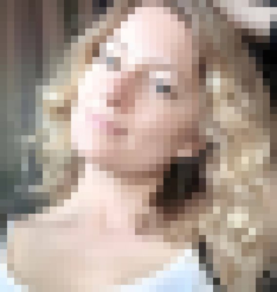 Iwona, 33, Swindon