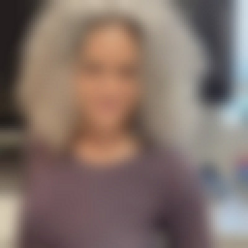 Victoria, 46, Mandramo