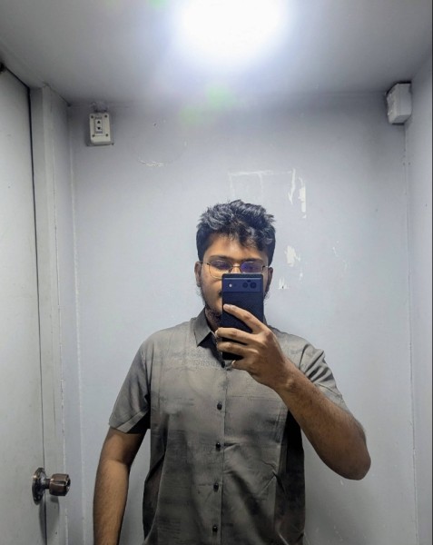 Siyam, 25, Hamerkaz