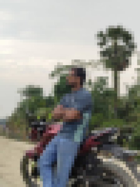 Nazim Uddin, 33, Lejanas