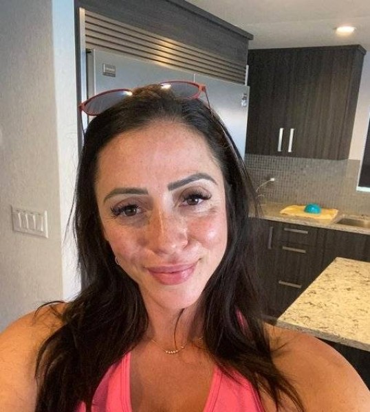 Brandi Rhodes, 36, Bja