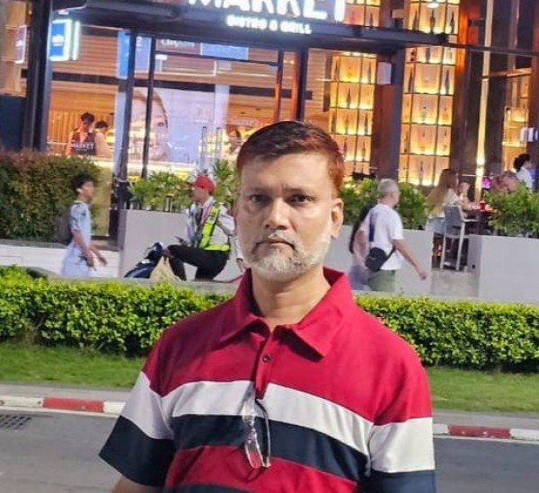 Khurshed Hayat, 46, Great Missenden