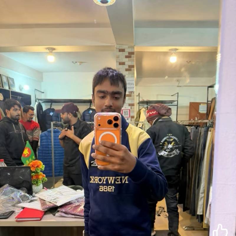 Siyam, 25, Sevilla La Nueva