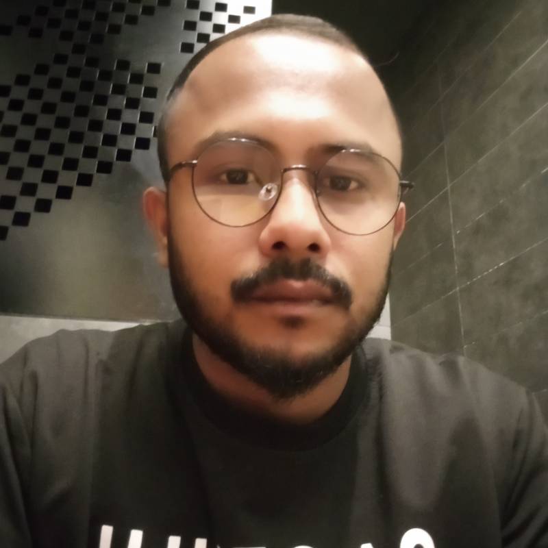 ariya, 28, Neuillysurmarne