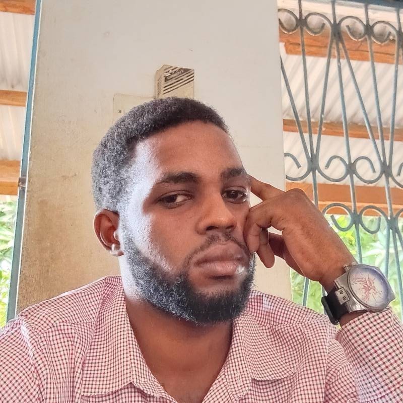Raphael, 25, Tantan