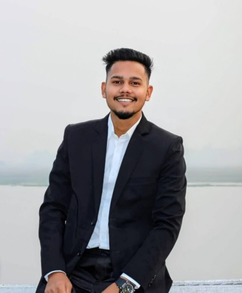 Arif, 25, Hipparga